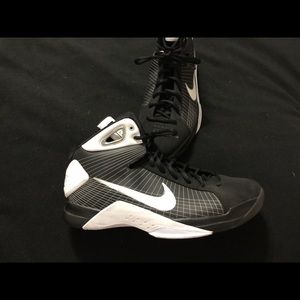 NIKE Elite Hyperdunks Men’s Size 13